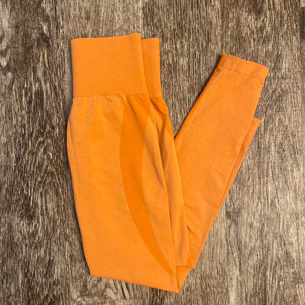 NVGTN Burnt Orange Contour Seamless Leggings Size Small